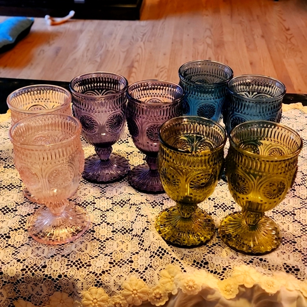 Set of 8 vintage inspired drinking glasses